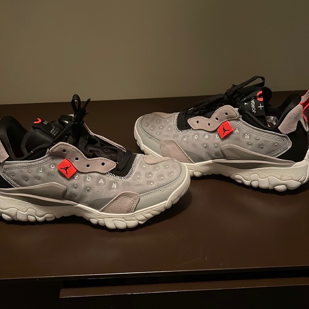 Jordan Delta 2